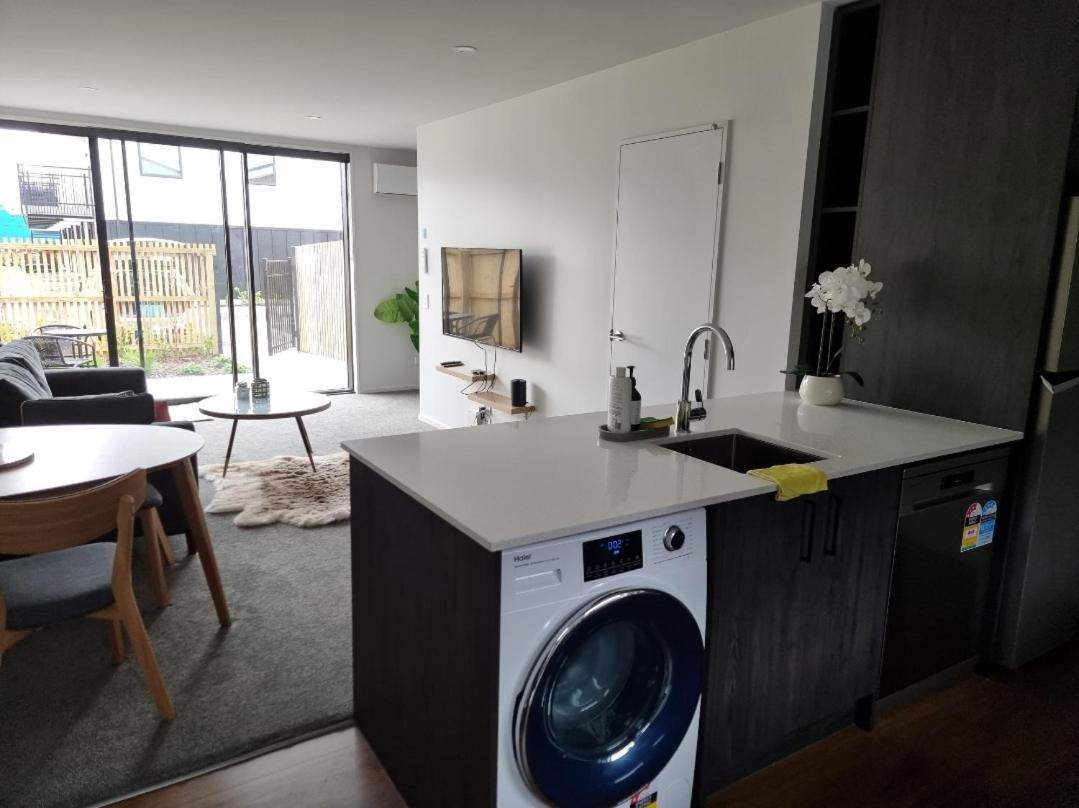 Villa Addington Townhouse With Carpark 8Mins Walk To Hagley Park South Christchurch Zimmer foto