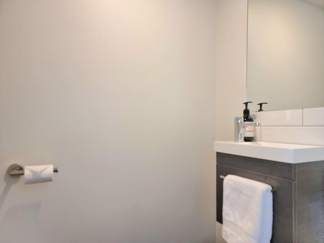 Villa Addington Townhouse With Carpark 8Mins Walk To Hagley Park South Christchurch Zimmer foto